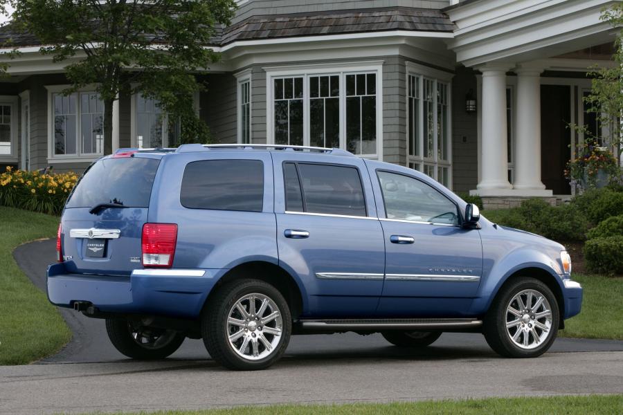  Chrysler Aspen Limited 2007 года  (фото 32 из 91)